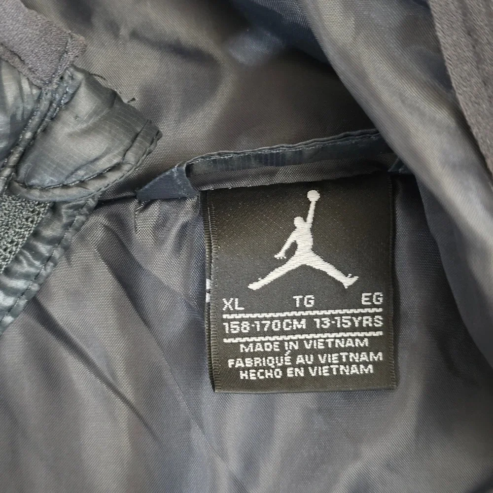 Jordan‎ Kids Puffer Hooded Jacket Gray Zip Up Lightweight Size XL